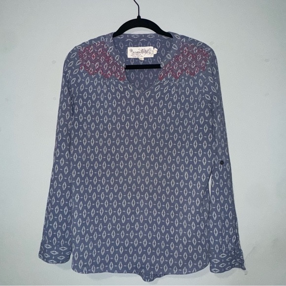 Aventura Tops - Aventura Womens Blue Geometric Print Embroidered Split Neck Roll Tab Blouse S
